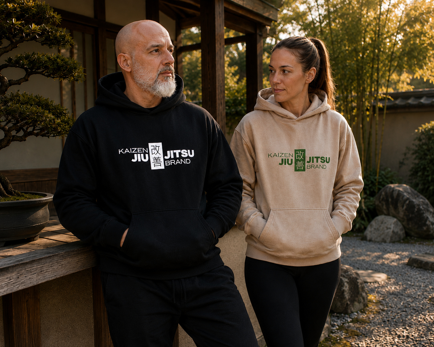„Desert Dust“ & "Black Label" Hoodie